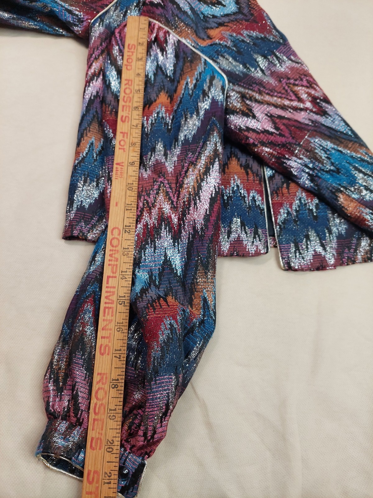 Vintage 80s Metallic Brocade Jacket Womens XS S Cropped Puff Sleeve Ikat Zig Zag