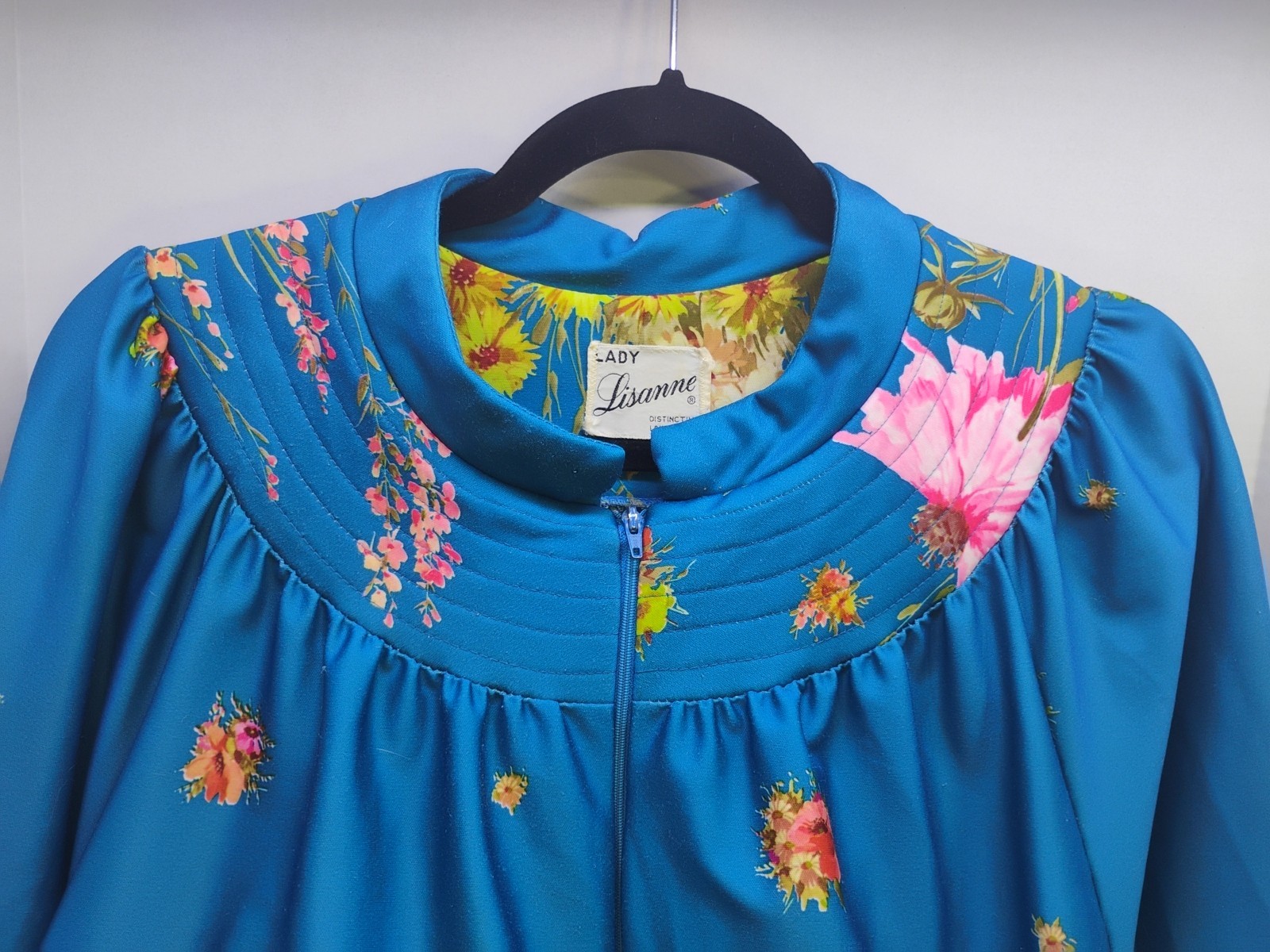 VTG Lady Lisanne Blue Floral Moo Moo Robe Housecoat 1/2 Zip Loungewear Sz M/ L