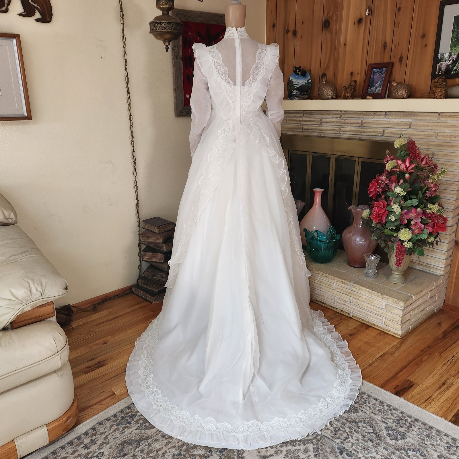 Vintage 70s Victorian Prairie Lace Wedding Gown & Veil Set