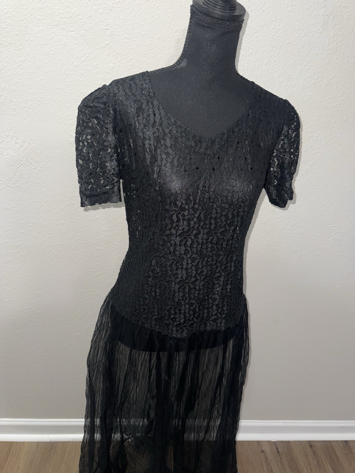 VTG Black Floral Lace Maxi Gown Sheer Tulle Skirt Gothic Whimsical XS S 56″ L