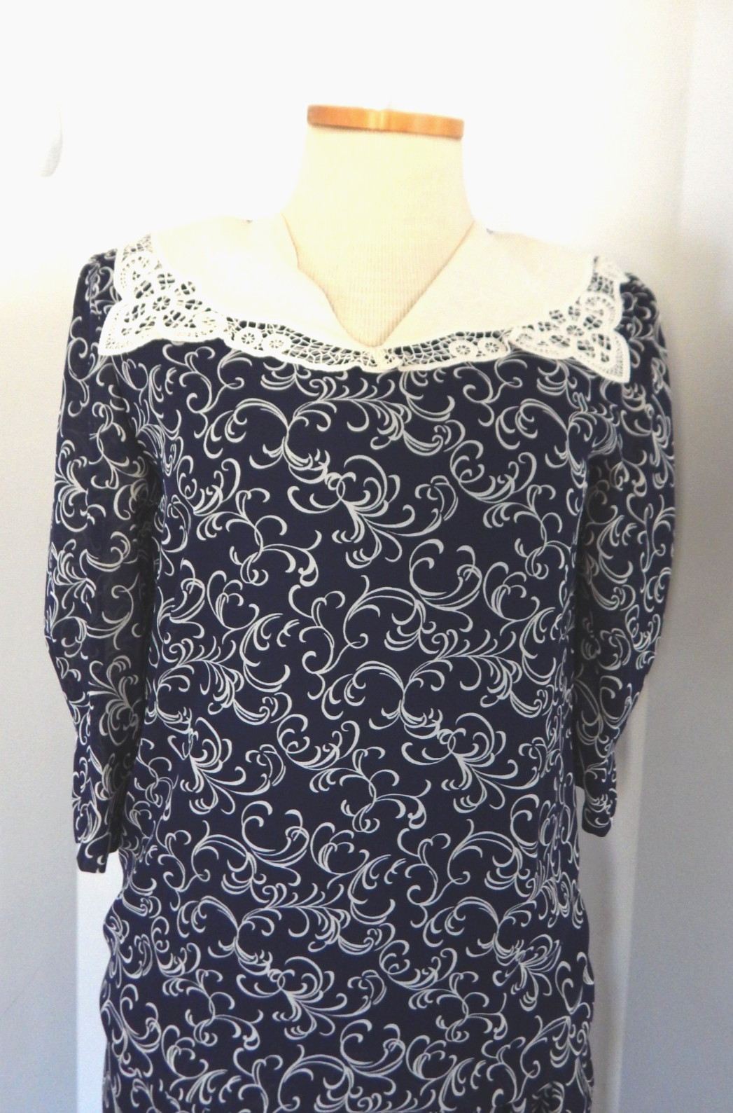 Vintage 80s Liz Roberts Dark Blue Floral Lace Collar Below Knee Dress Size 10