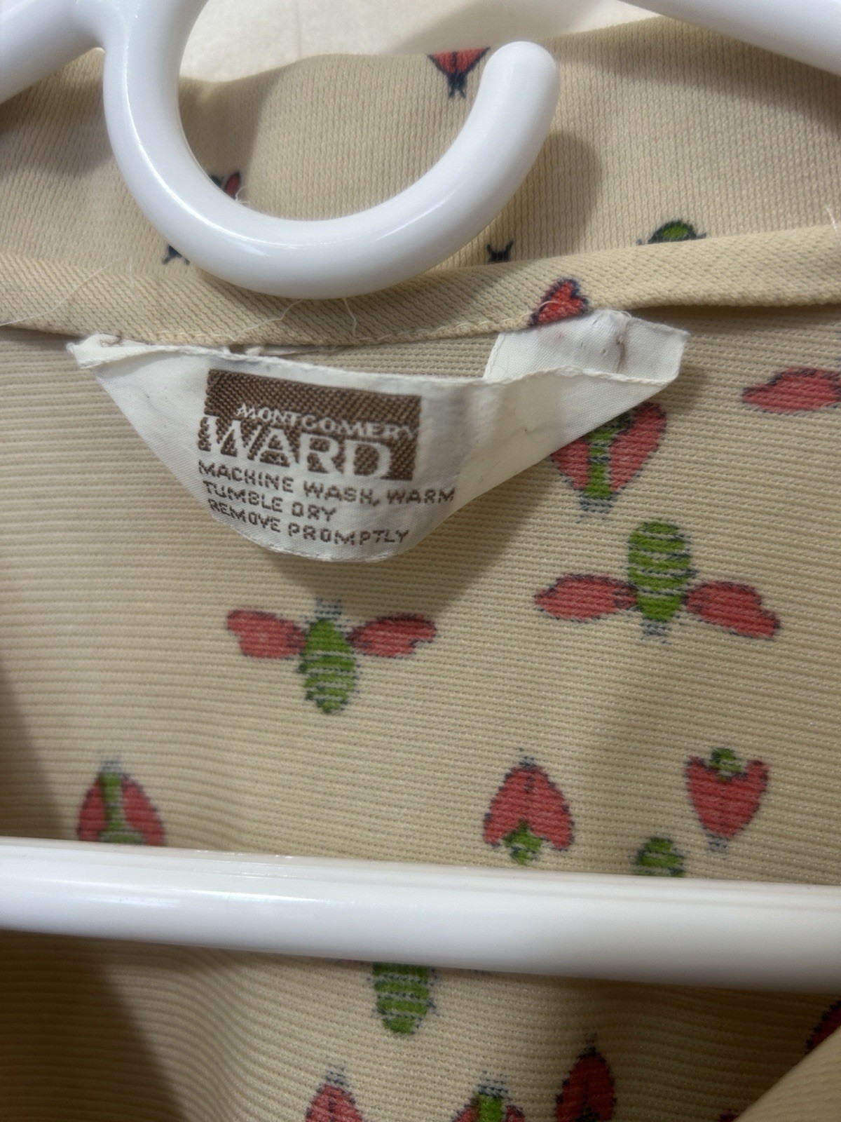 Vintage Montgomery Ward Bees Button Down Shirt