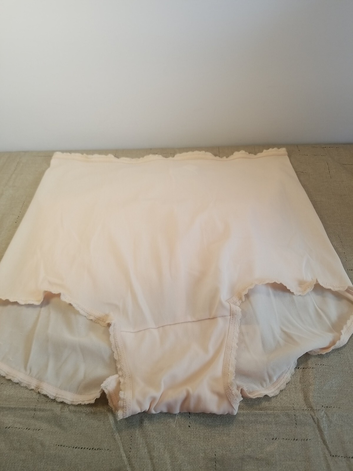 Bali Vintage Women’s High Waisted Granny Panties Color Mocha Size 8 3pairs
