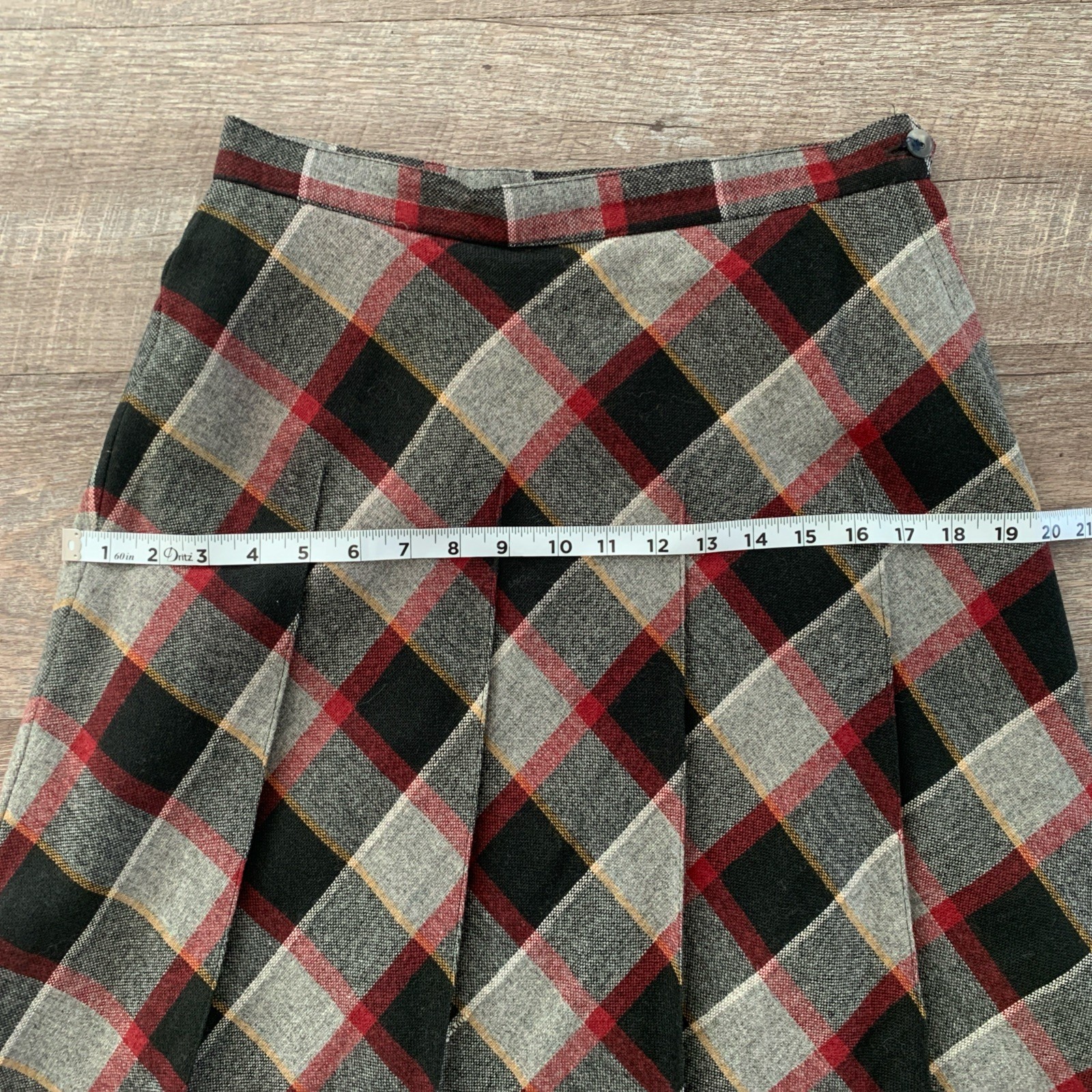 Vintage Panther Plaid Pleated Bias Skirt Red Grey Black Cream Gold Size 11/12