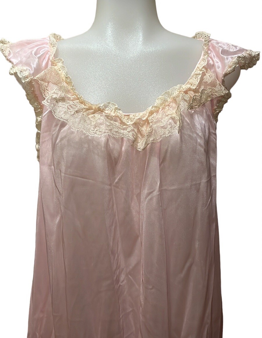 Vtg MISTRA Union Made Light Pink Nylon Nightgown~Lingerie~Boudoir~Sz L MCM