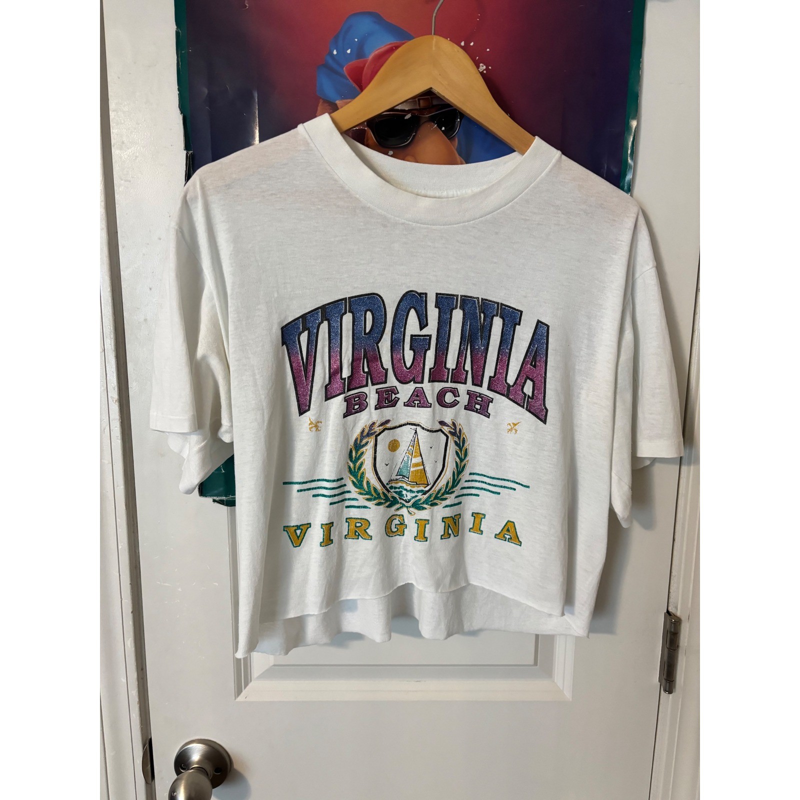 Vintage Virginia Beach Graphic Crop Top T-Shirt White Single Stitch Large
