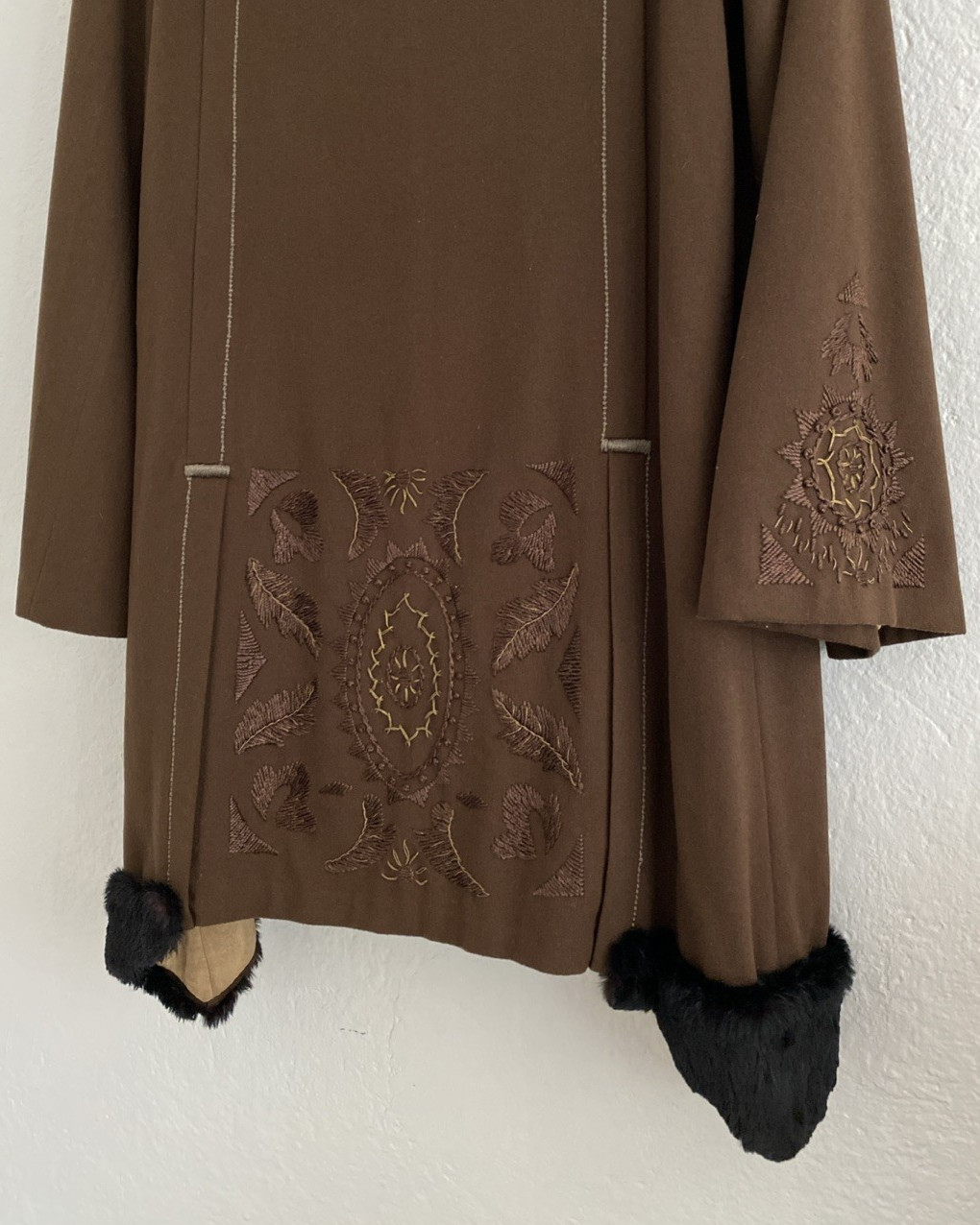 Antique Vintage 10s 20s Bohemian Lamé Embroidered Coat Fur Trim Silk Lining S