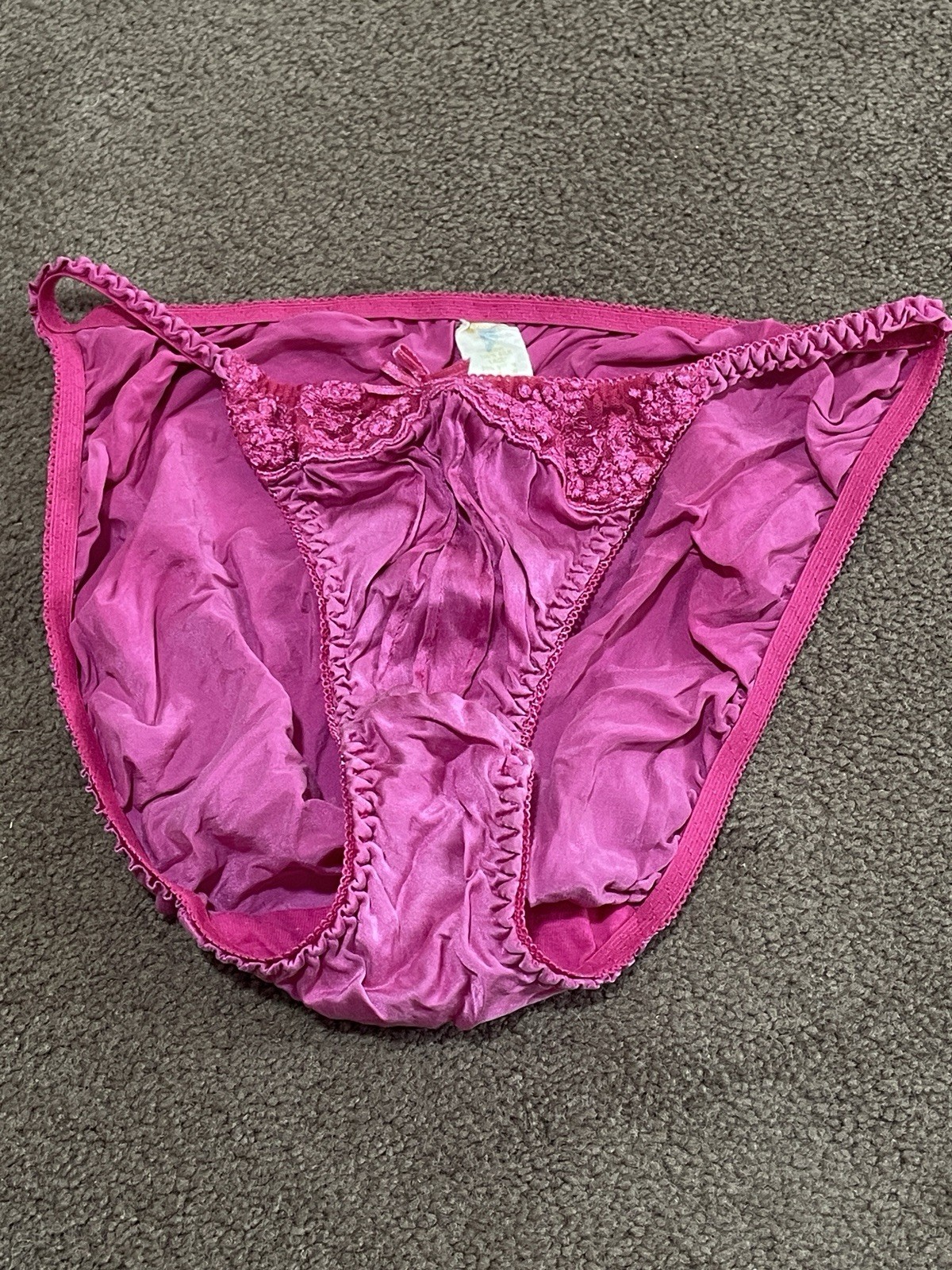 Vtg Victoria’s Secret 100% Silk High Cut Panties String Medium Gold Label Pink