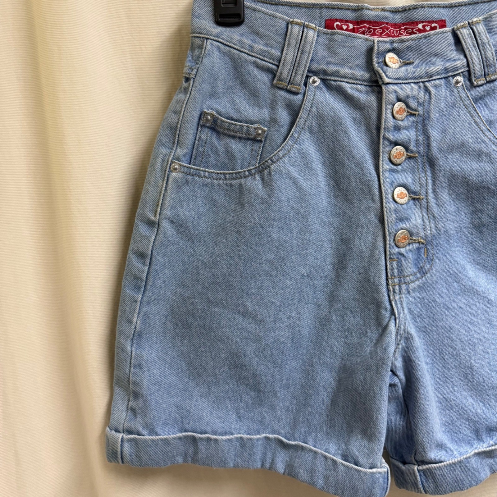 Vintage No Excuses High Waisted Denim Shorts Light Wash Button Fly Femme Fatale