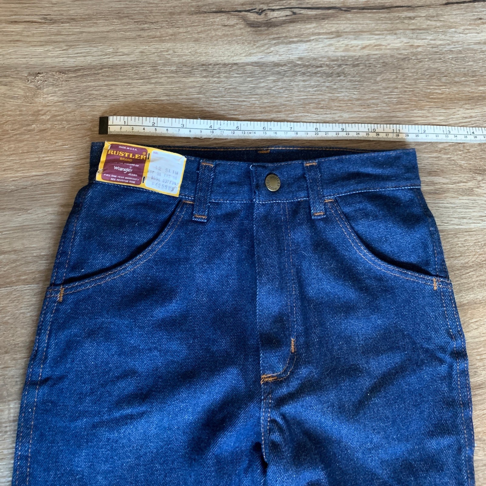 Deadstock Vintage 1980s Rustler Wrangler jeans in size 24×26 womens