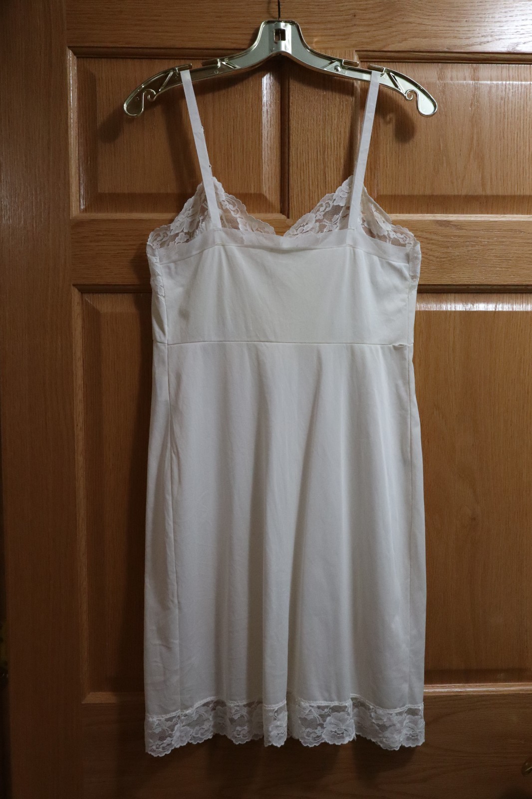 VTG 70s Stoneswear World Of Fashion Size 36 Cream/Off-White 100% Nylon Full Slip