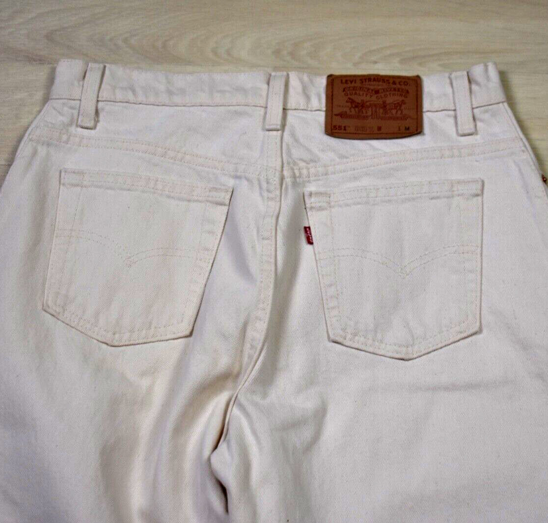 90s Levis 551 Womens Off White Relaxed Fit Tapered Leg Denim Jeans 30″ Waist VTG
