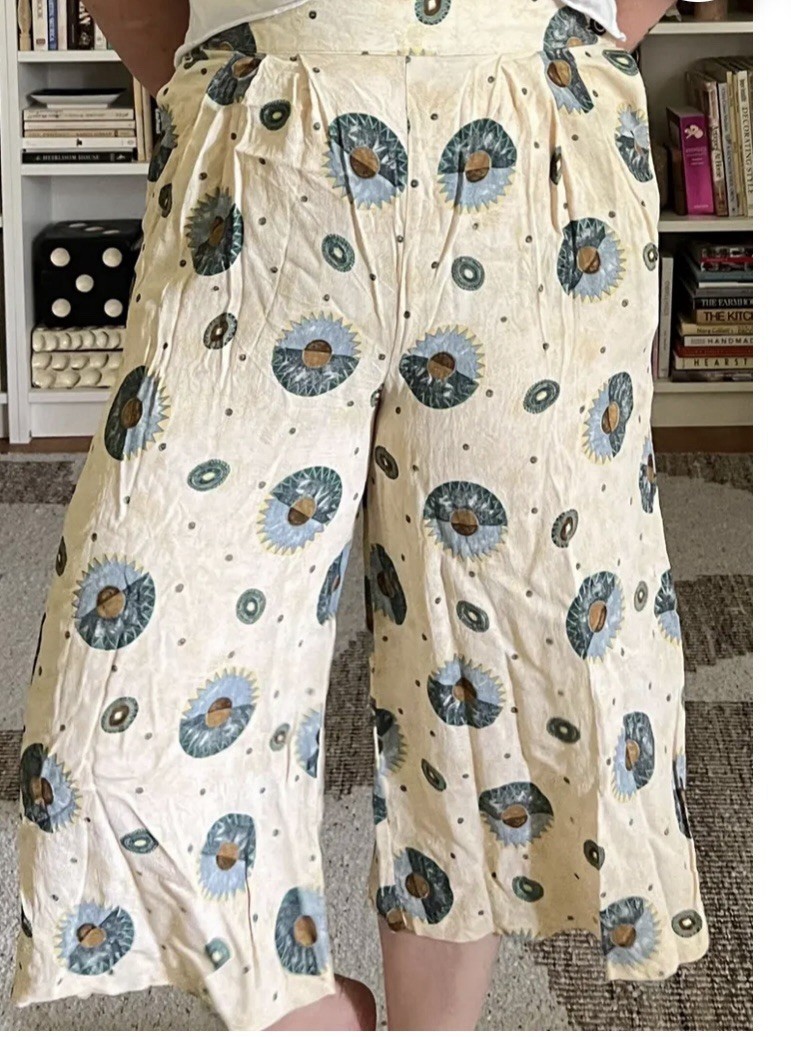 VTG AKF New York High Waisted Celestial Design Culotte Pant Rayon USA Made Sz M