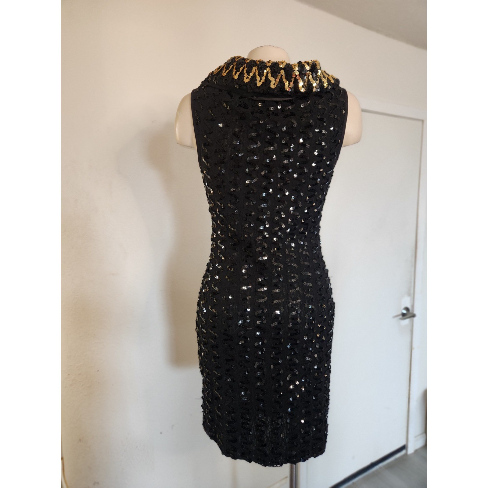 A La Carte California Vintage Sequin Cocktail Dress Black Gold Size 9/10 9917