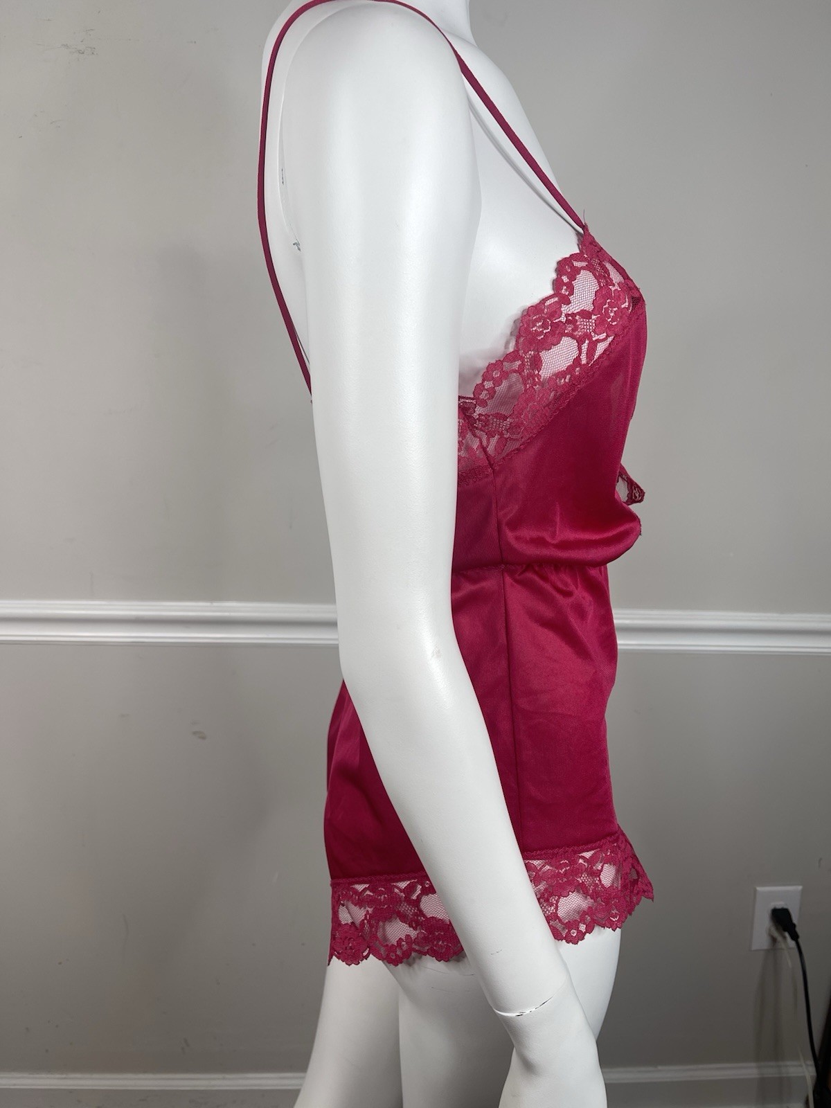 Vintage 80’s Juliara Vintage hot pink Lace Teddy Bodysuit Lingerie SZ M sexy