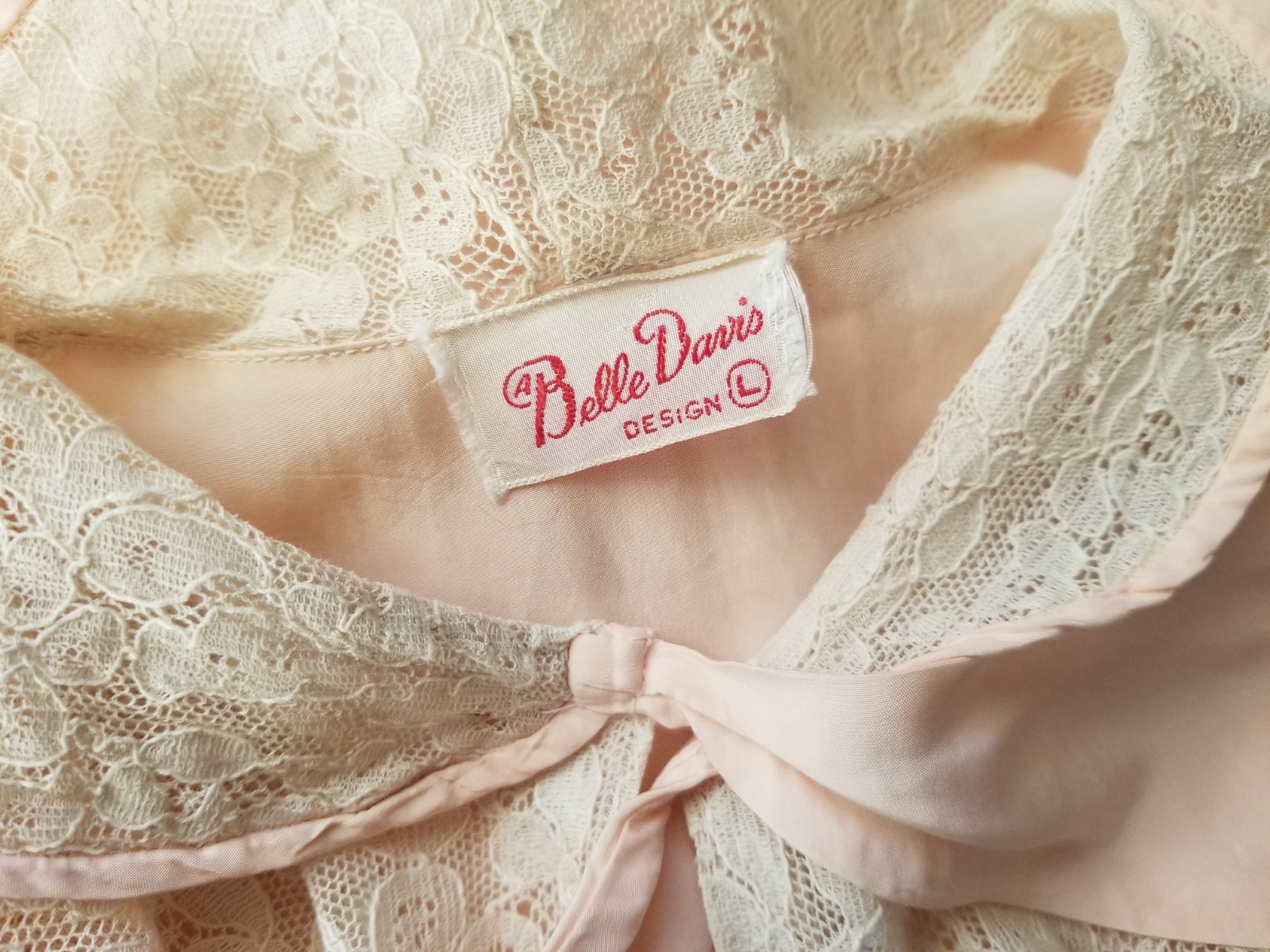 Vintage 1940’s Luxe Peach Satin & Intricate Cream Lace Boudoir Bed Jacket