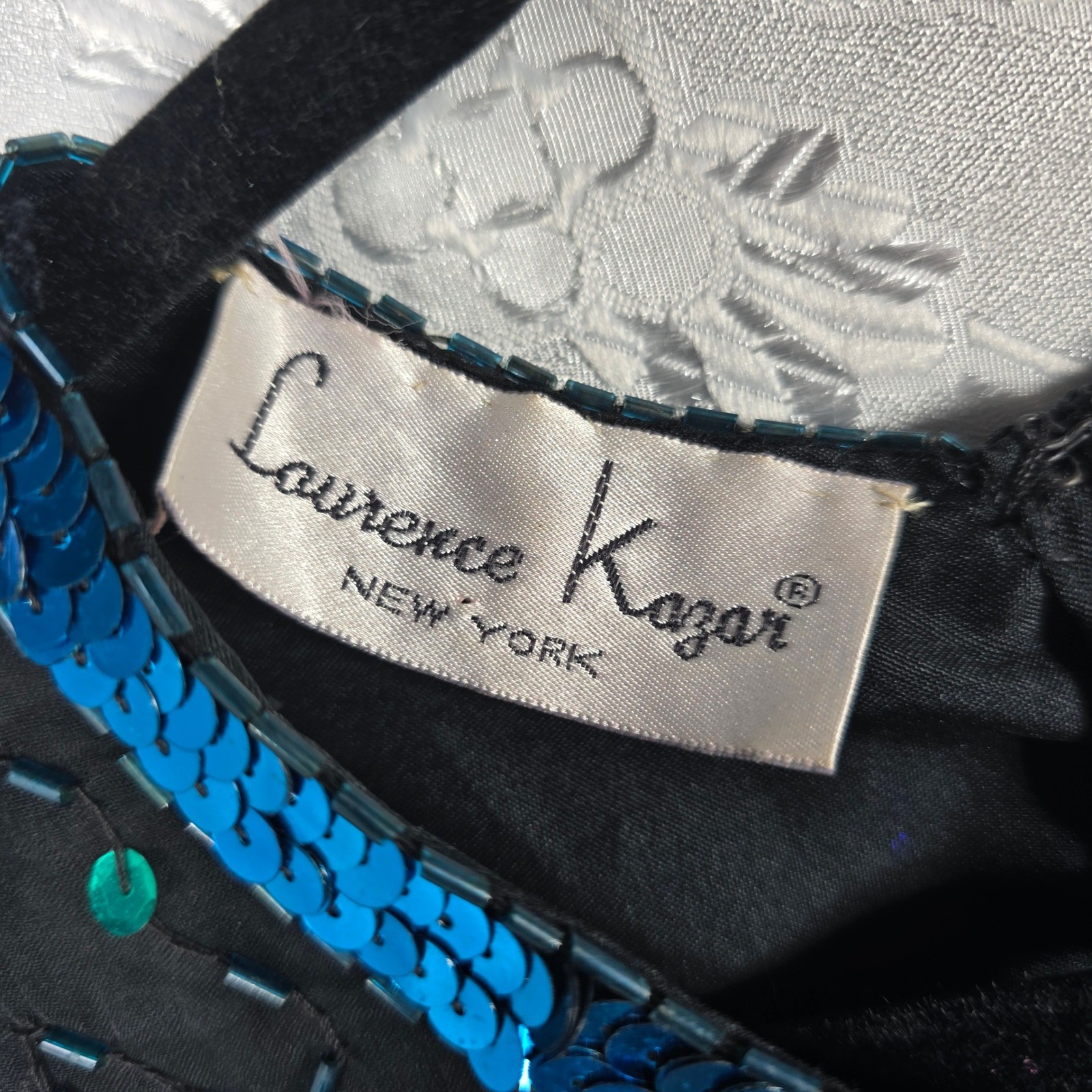 Laurence Kazar Top Womens XL Vintage Black Blue Teal Sequin Beaded Silk EUC