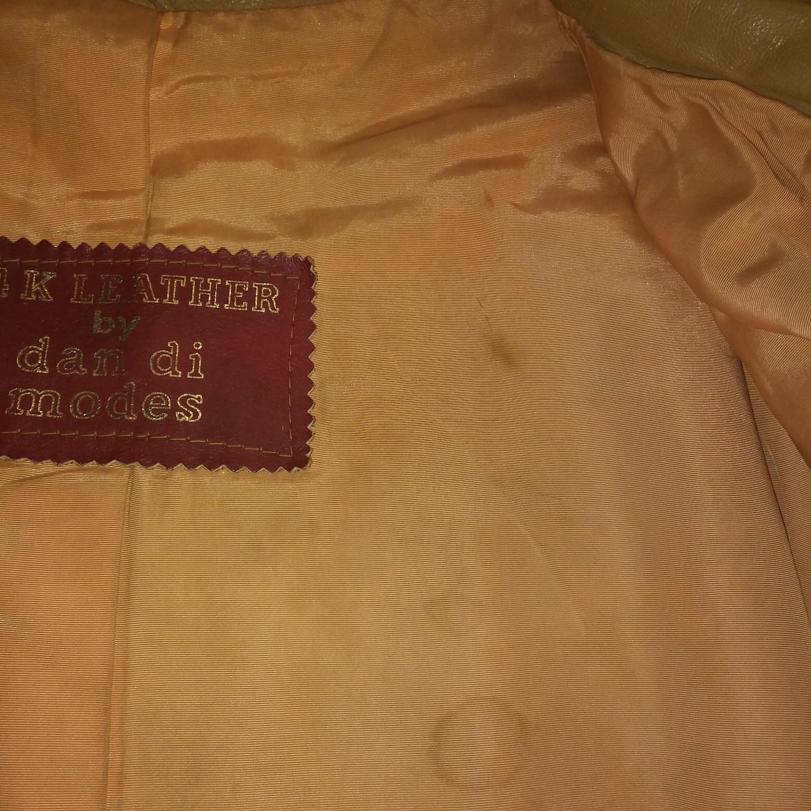 Vintage 24 K Leather By Dan Di Modes Coat Beige Gold size 12 approx