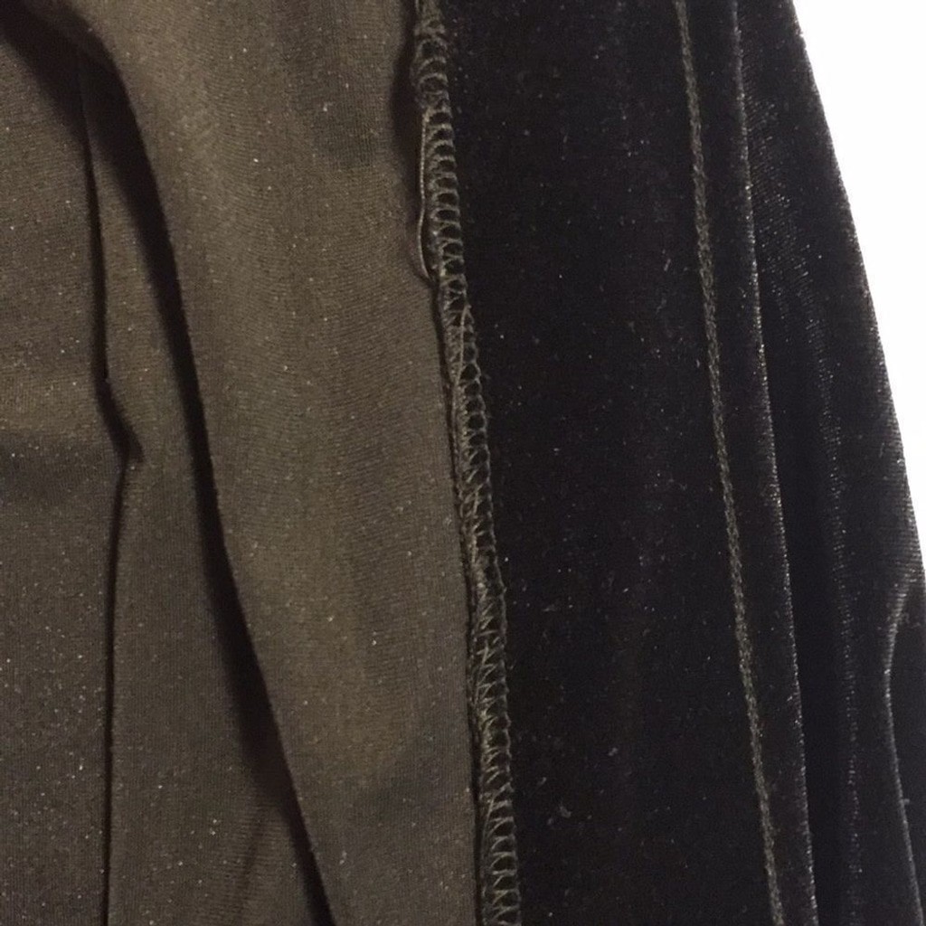 VINTAGE BLACK Velvet Robe Large, Susan Lawrence, Pit to Pit 23”Preworn