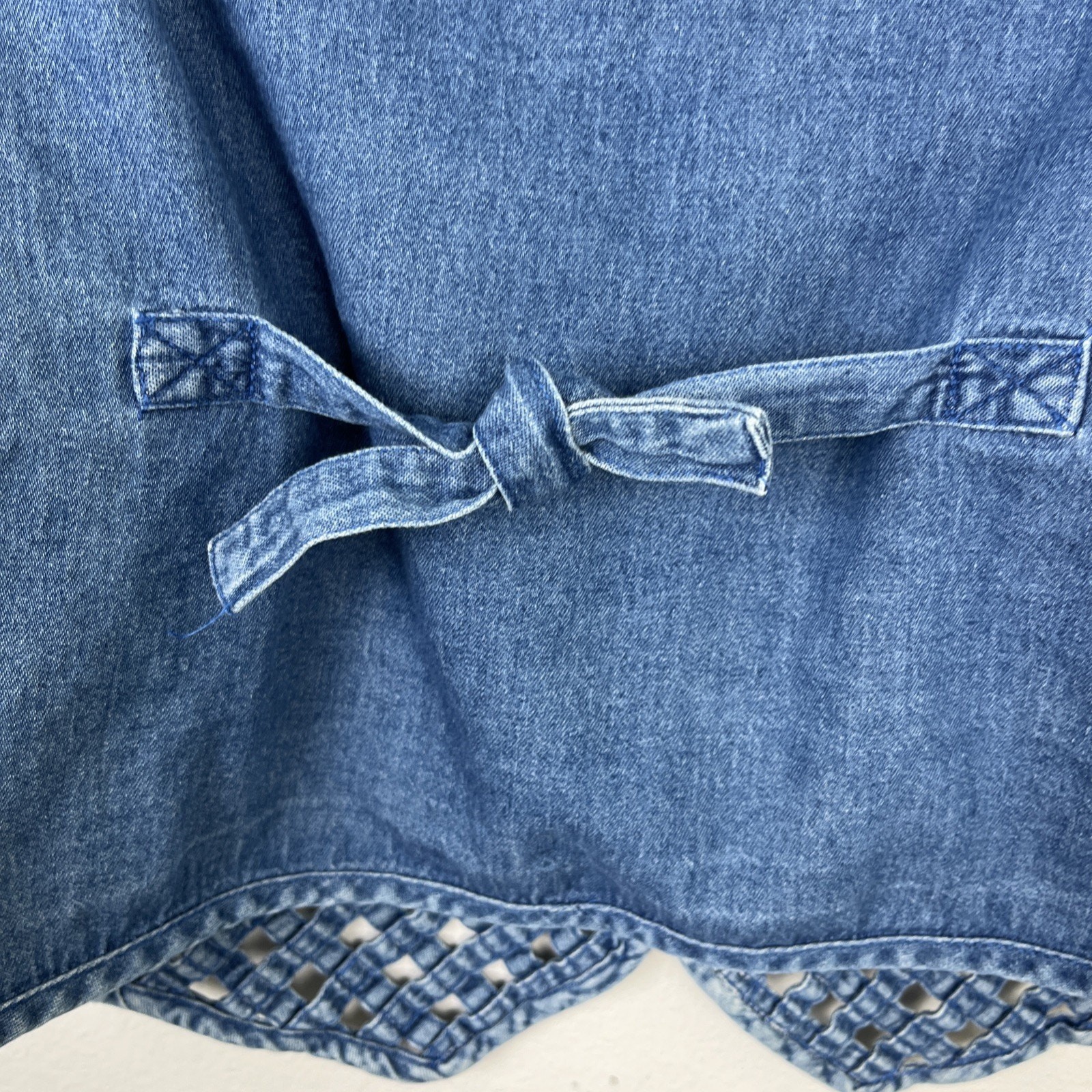 Vintage Woven Lattice Denim Vest Wood Toggle Button Boho Cowgirl Cottagecore M