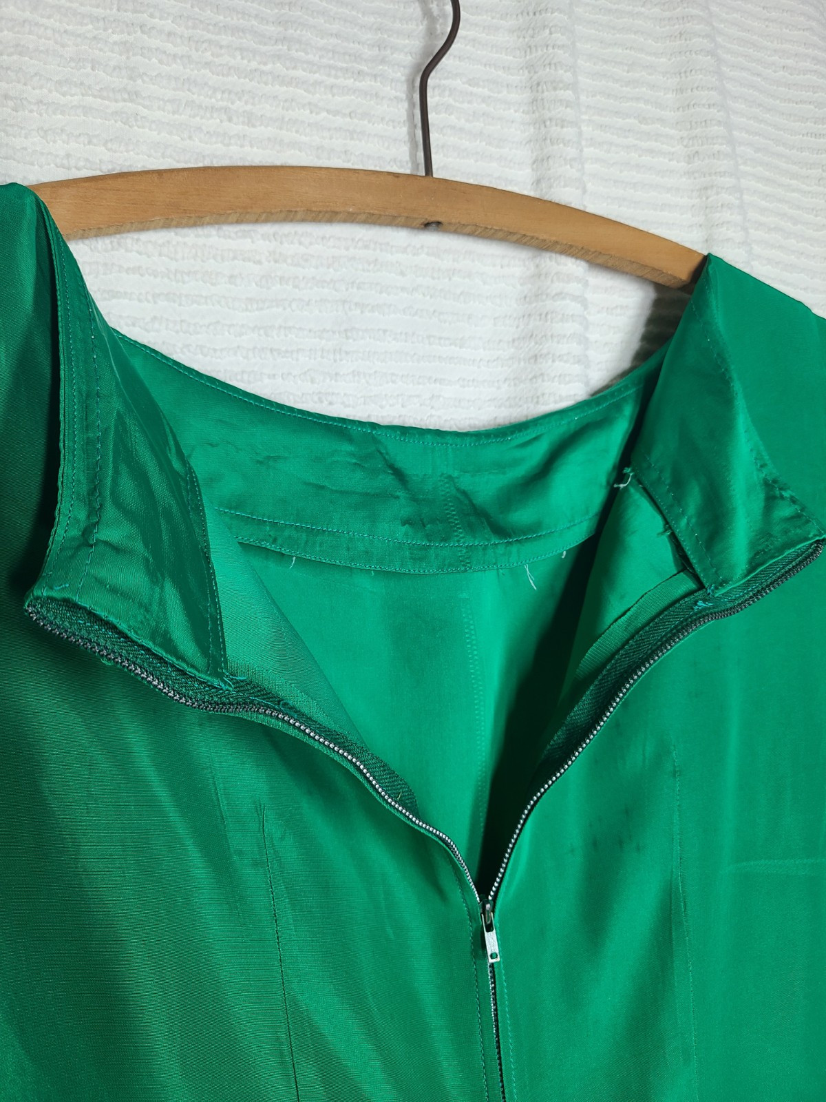 Vtg 60s Emerald Green Portrait Collar Dress Metal Zip Full Pleat Skirt Rayon 27w