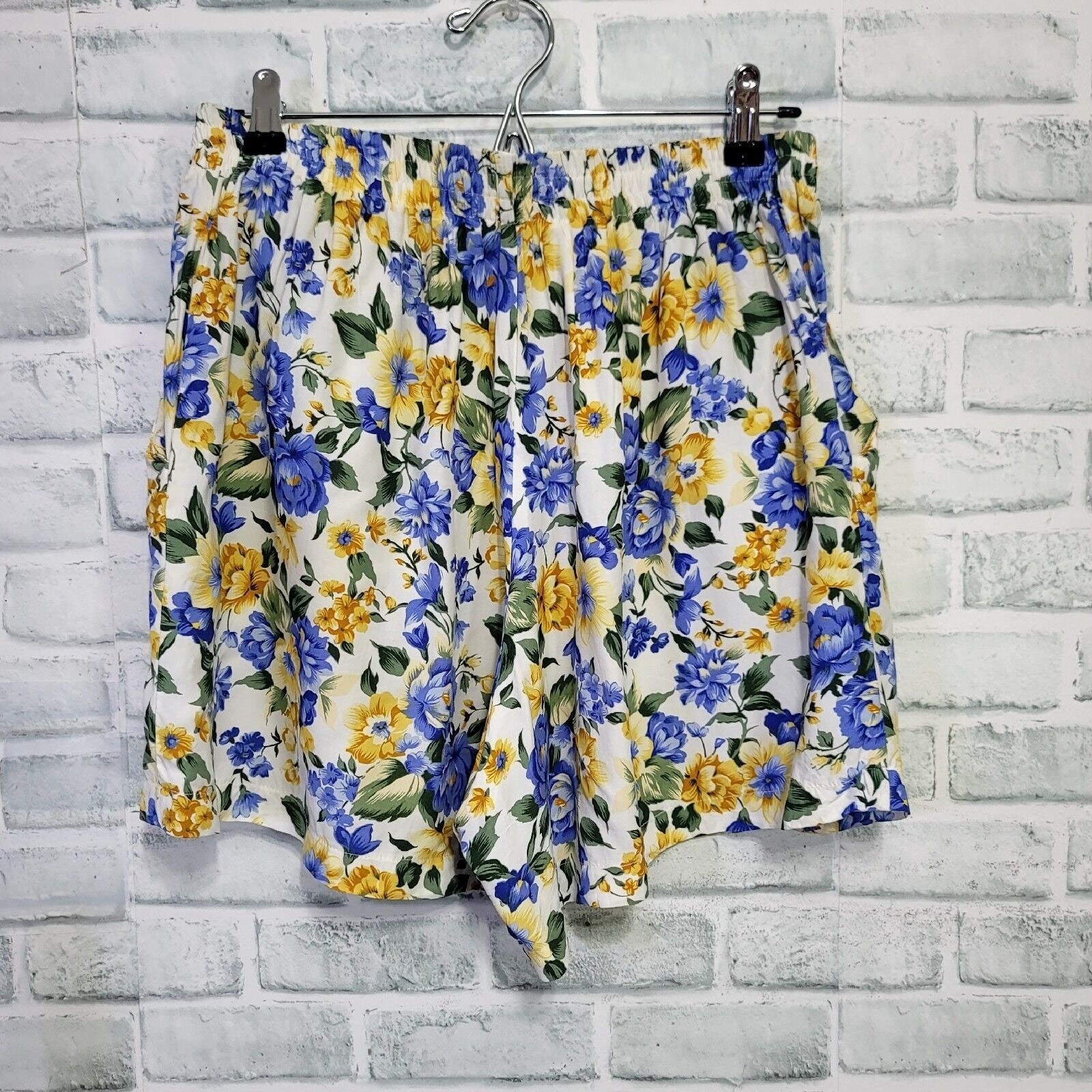 Vintage 90s Paris Blues Blue Yellow Floral Pleated High Waisted Flowy Shorts
