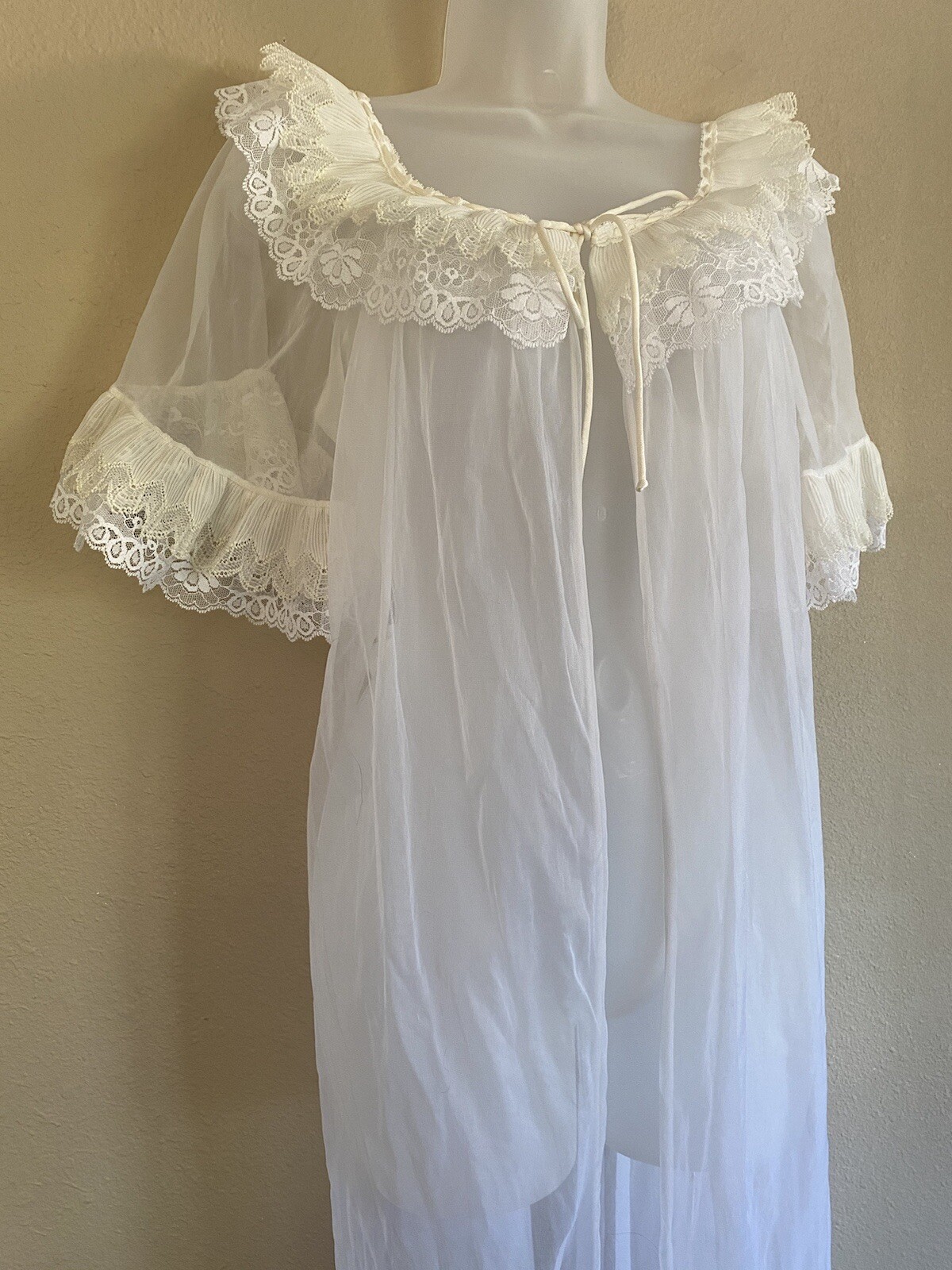 Jenelle of California Ivory Chiffon Peignoir Robe Classic Sheer 60s M / L