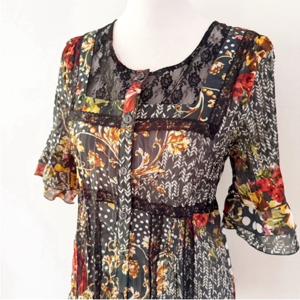 Vintage Women Y2K Floral Lace Bell Button Down Top Small Fairy Grunge Dark Boho