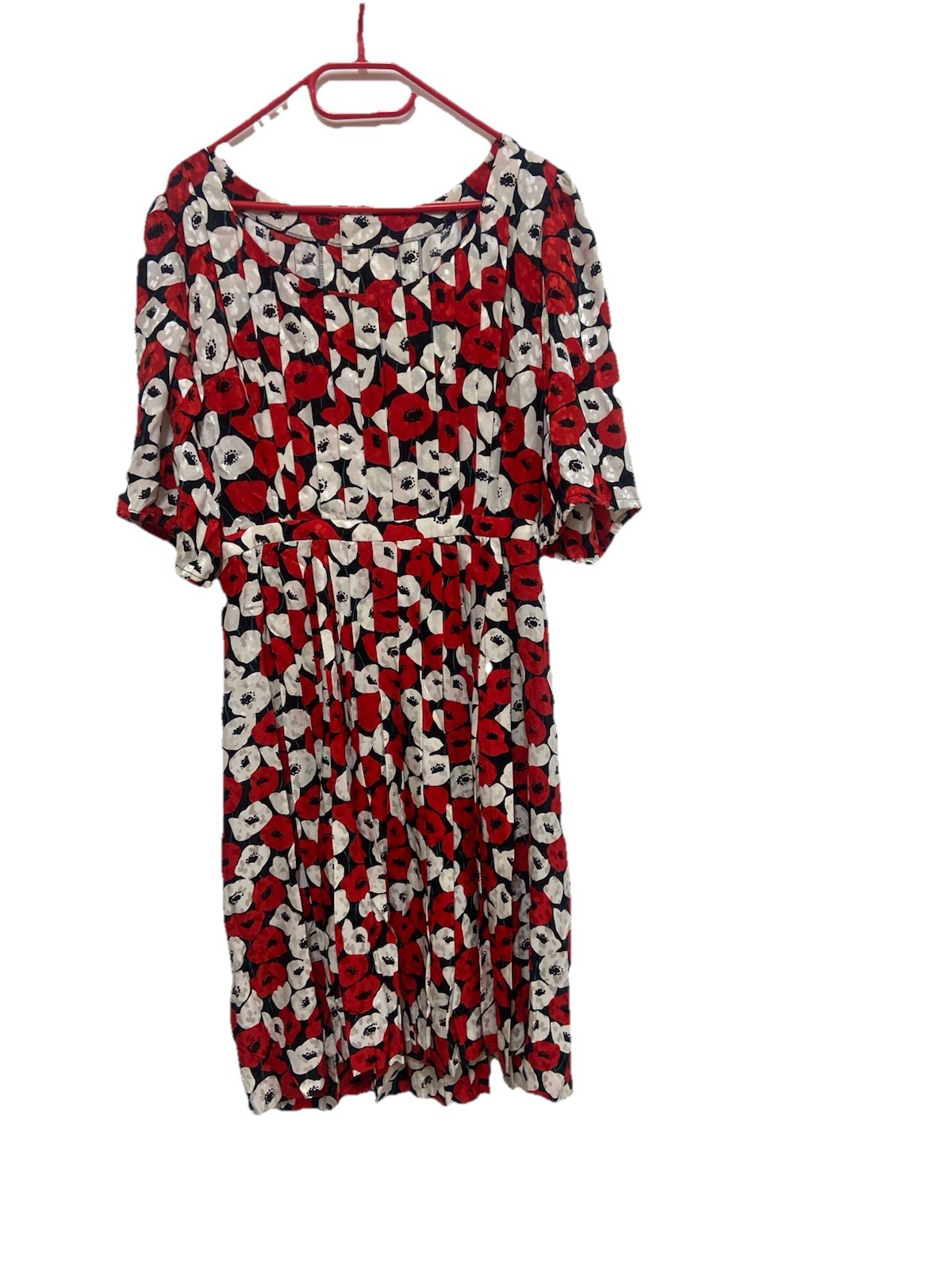 Sheath dress size 42 unique piece poppy flowers red pleats silk vintage fashion