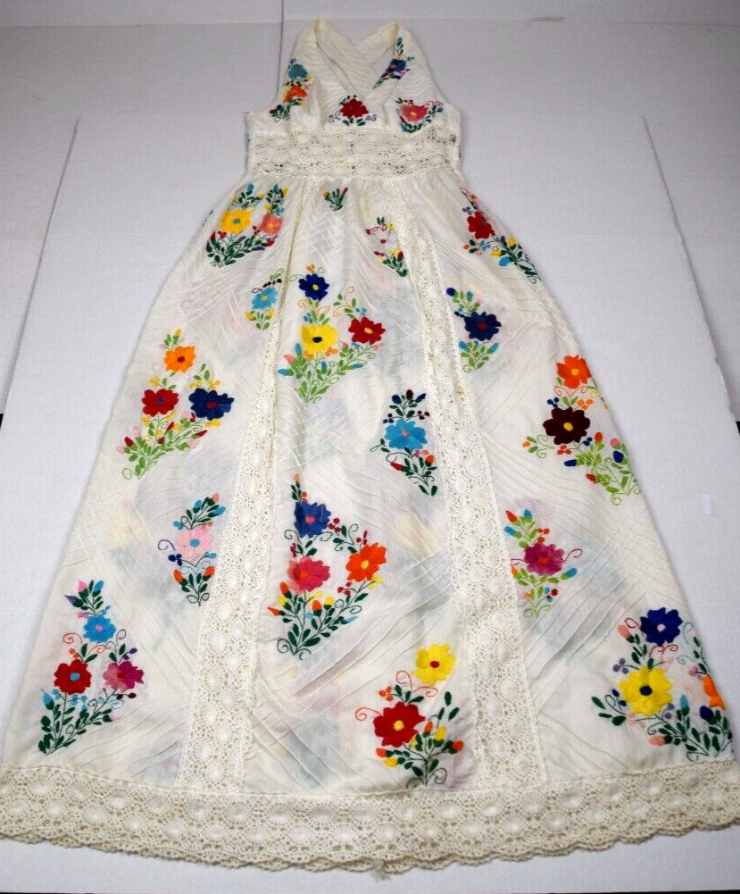 Vintage Dress Size S/M 70s White Crochet Colorful Floral Embroidery Empire Waist