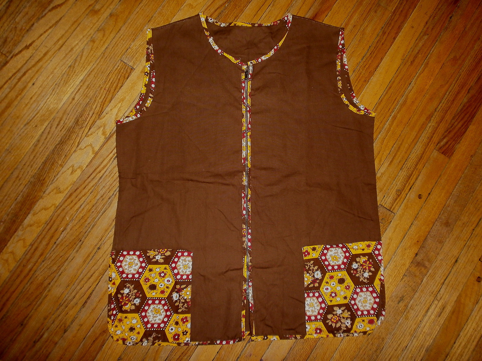 vtg 1970s BROWN ORANGE HOUSE COAT SHIRT Womens Top Vest Zip Pockets Handmade