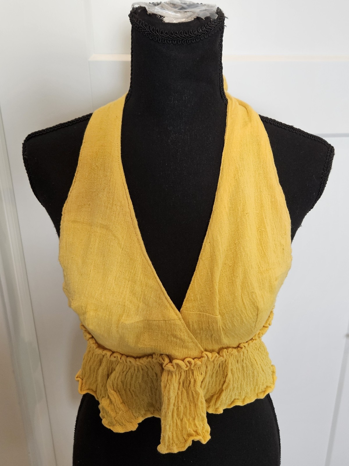 Vintage 80s 90s Women’s Medium Mustard Yellow Tie Back Crop Halter Top