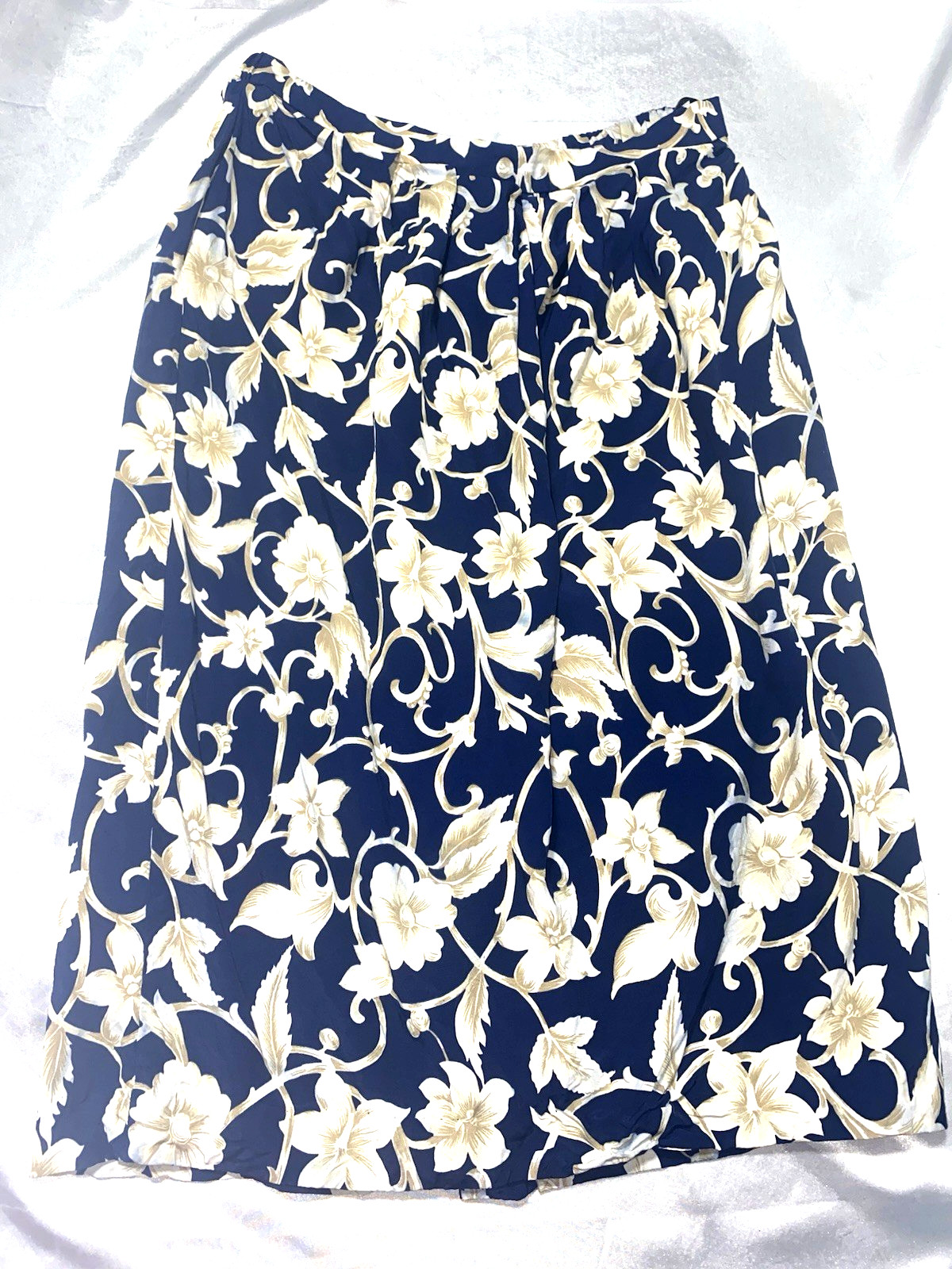Vintage Maggy London Women’s 12 2-Piece Top And Matching Skirt