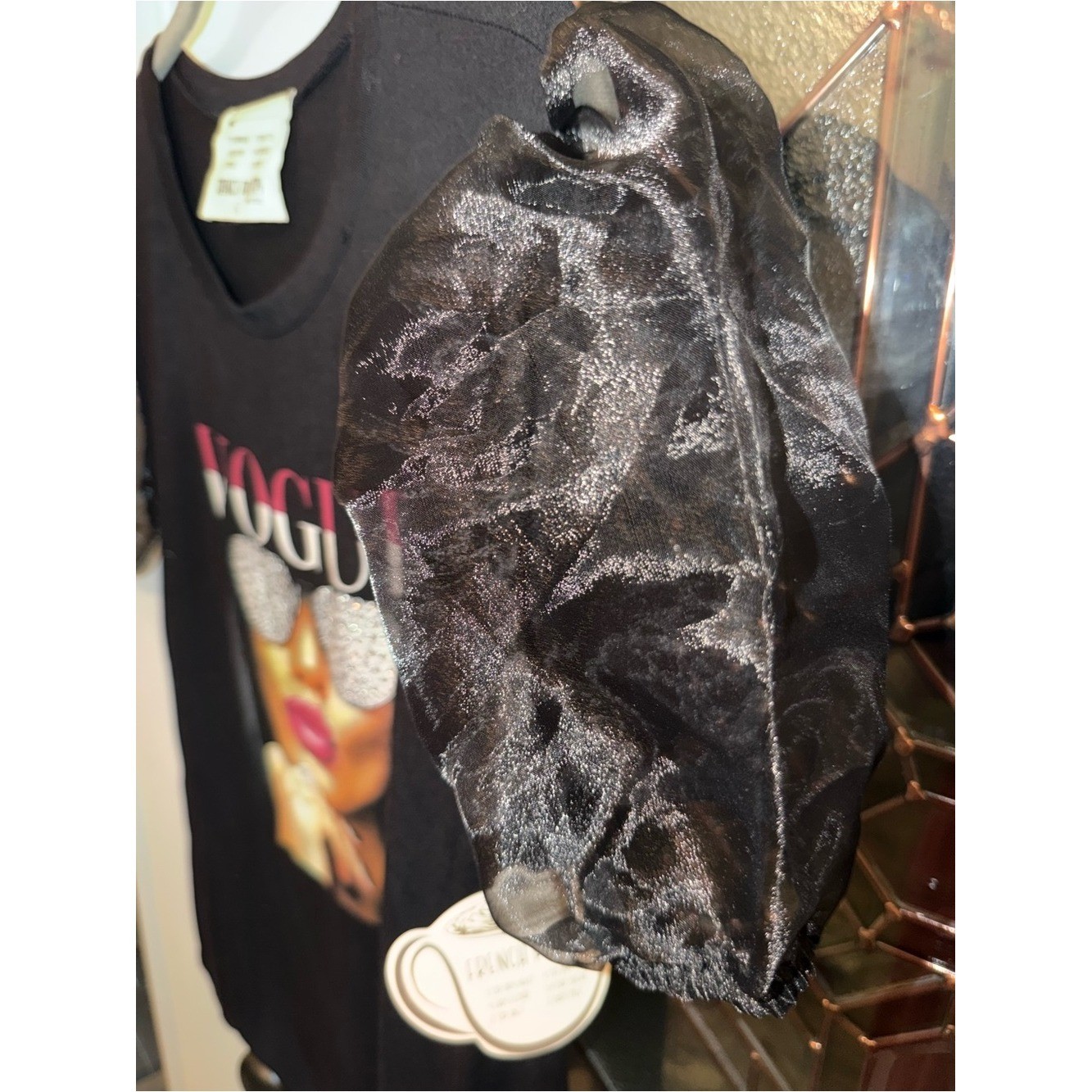 french pastry Black 'Vogue’ Graphic Puff-Sleeve Tee NWT Size LG