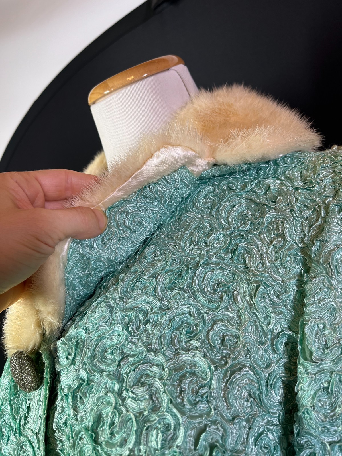 Vintage 1950s Helen of Memphis Costume Room Size 12 Green Jacket Fur Collar