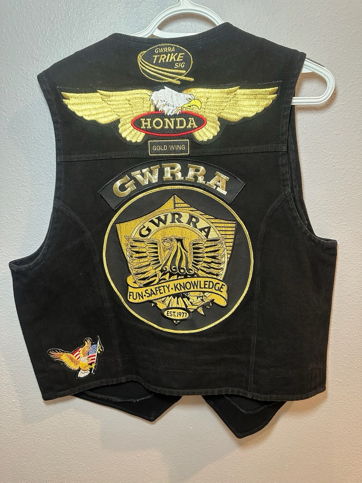 Vintage 90s Ladies Handmade Goldwing Rider Black Denim Vest Pins Patches GWRRA