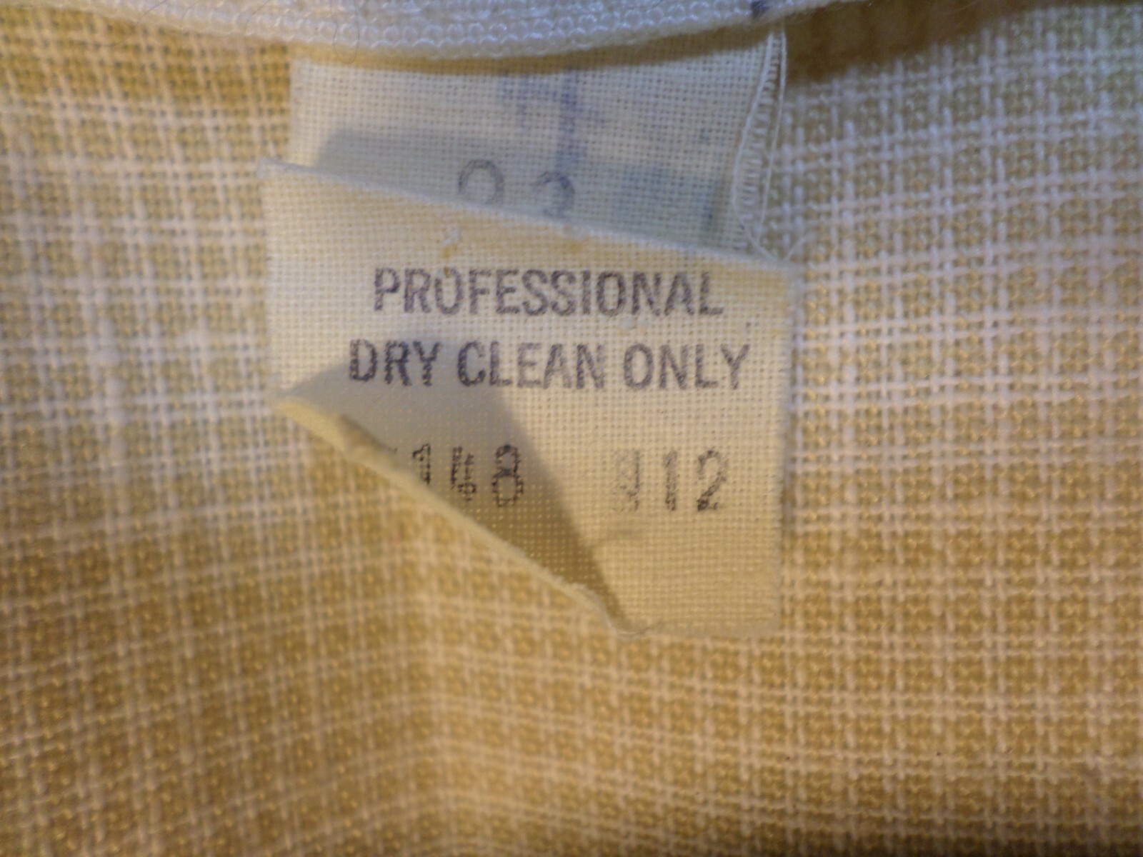 Beautiful Vintage Rona Women’s Button Up Long Sleeve Beige Checkered Blouse-12