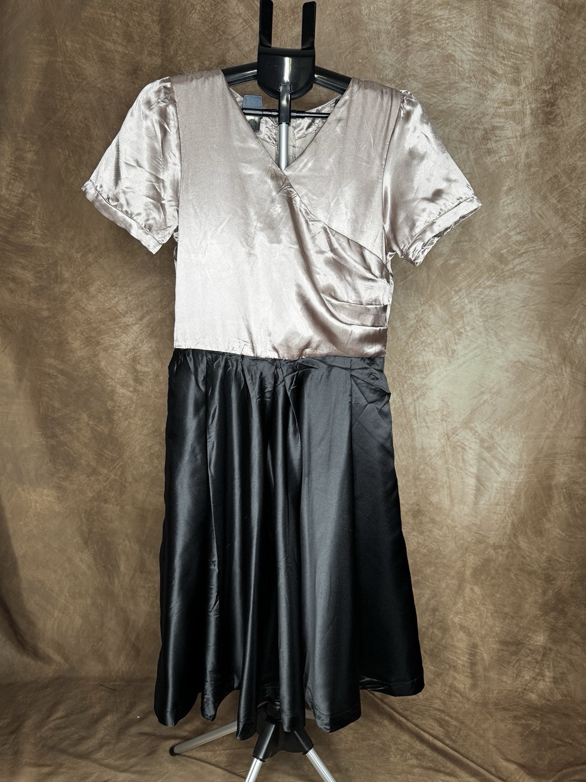 Vintage 90s Satin Dress Colorblock Champagne Black Fit Flare Short Sleeve Midi M