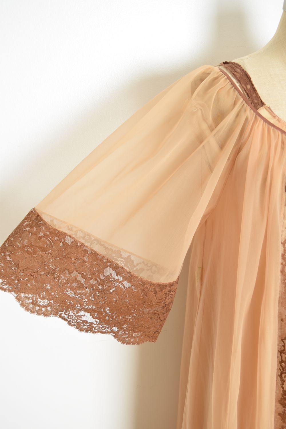 vintage 60s 2pc nightgown peignoir set chiffon lace Jenelle lingerie robe M