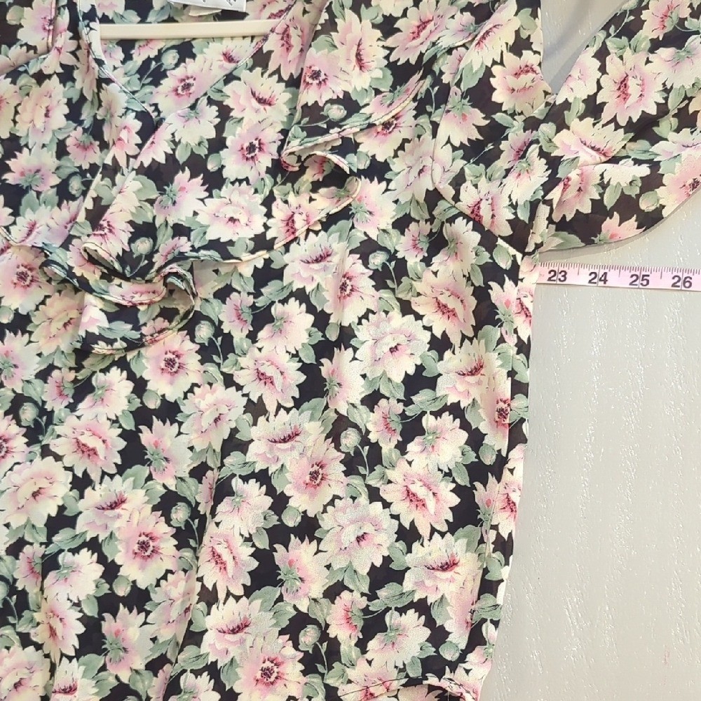 Vintage Floral Blouse Ruffles Long Sleeve size L Made in USA