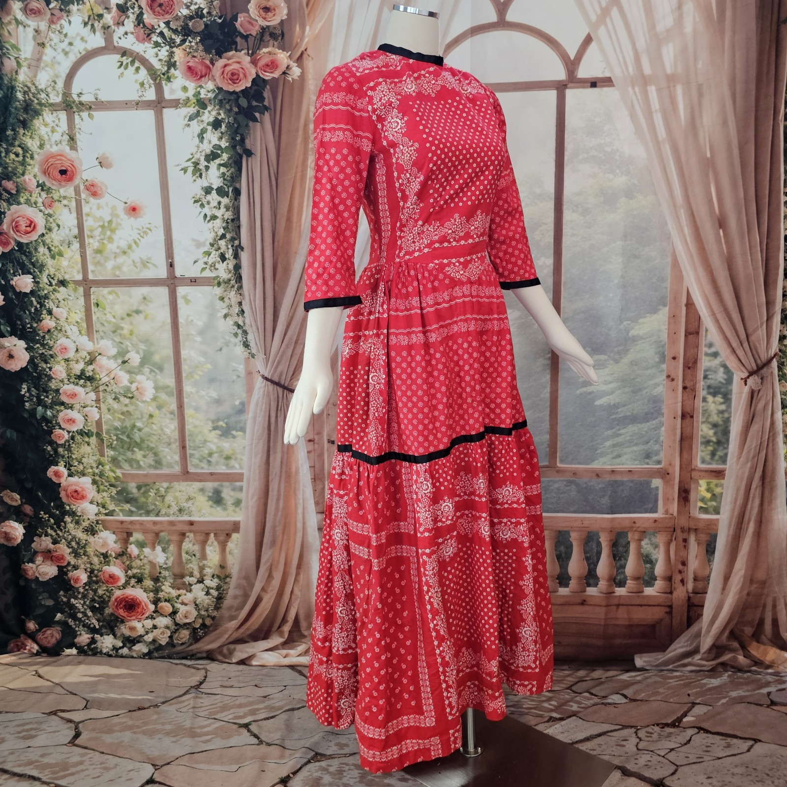 Vintage 1970s Dress Maxi Floor Length Red White Americana Handkerchief