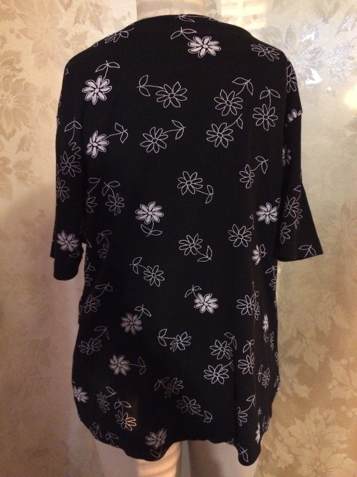 Stylin’ Vintage „Anxiety” Womens’ Floral Tee++SIZE L/XL++