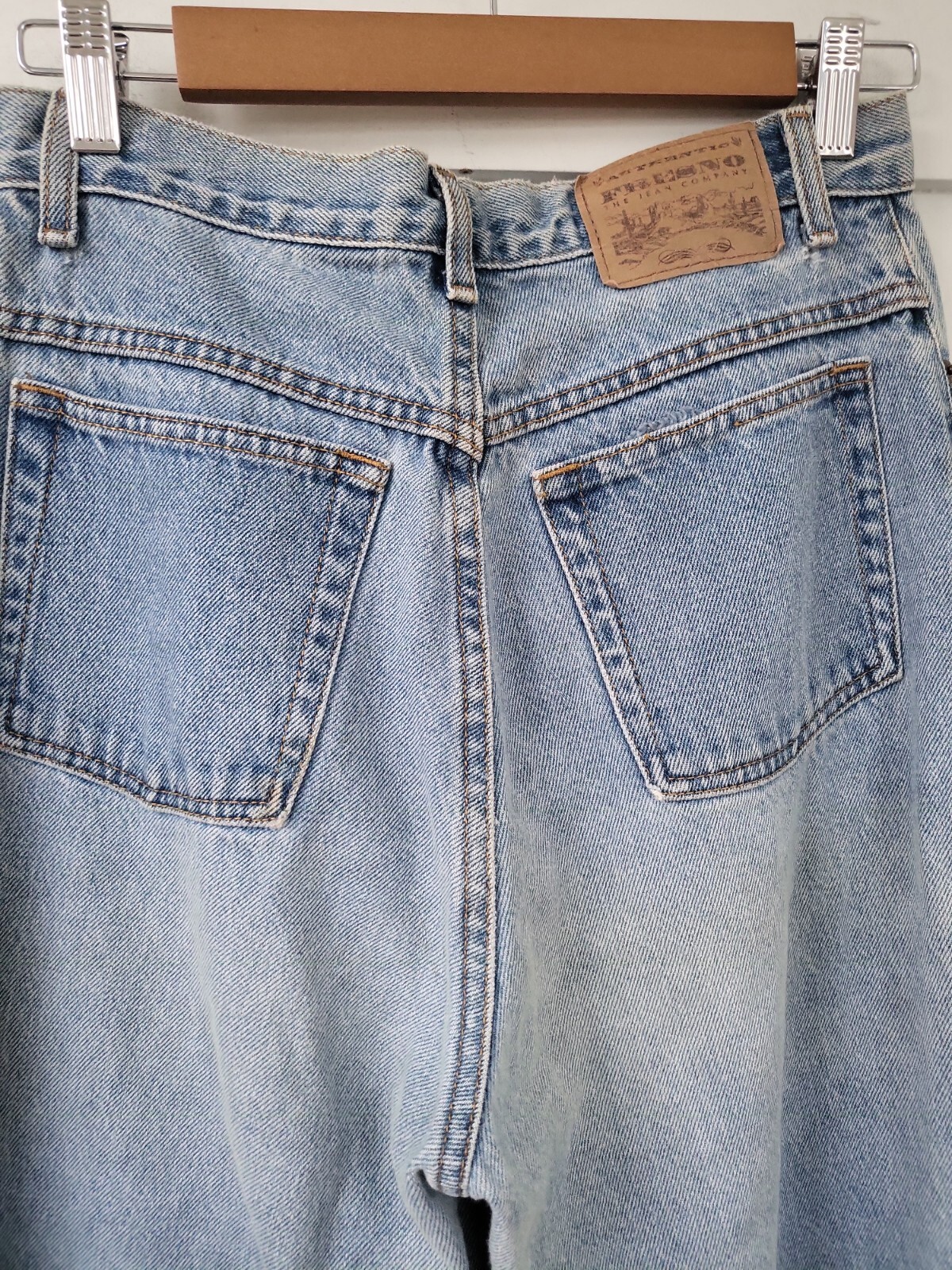 Vintage 80’s Fresno Light Wash High Waist Mom Tapered Jeans 28×30