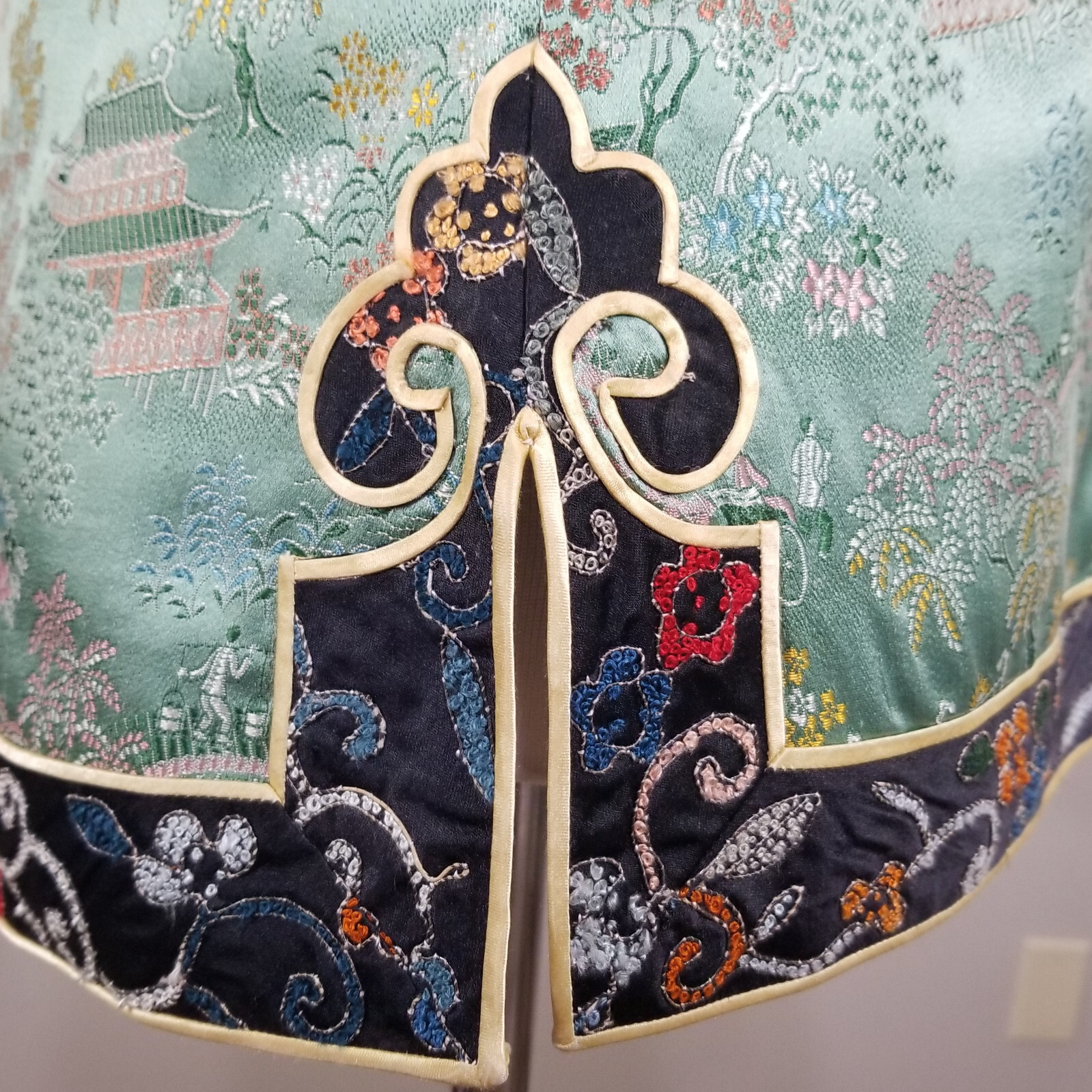 Vintage Chinese Silk Embroidered Embellished Jacket Asian Textile Art Collection