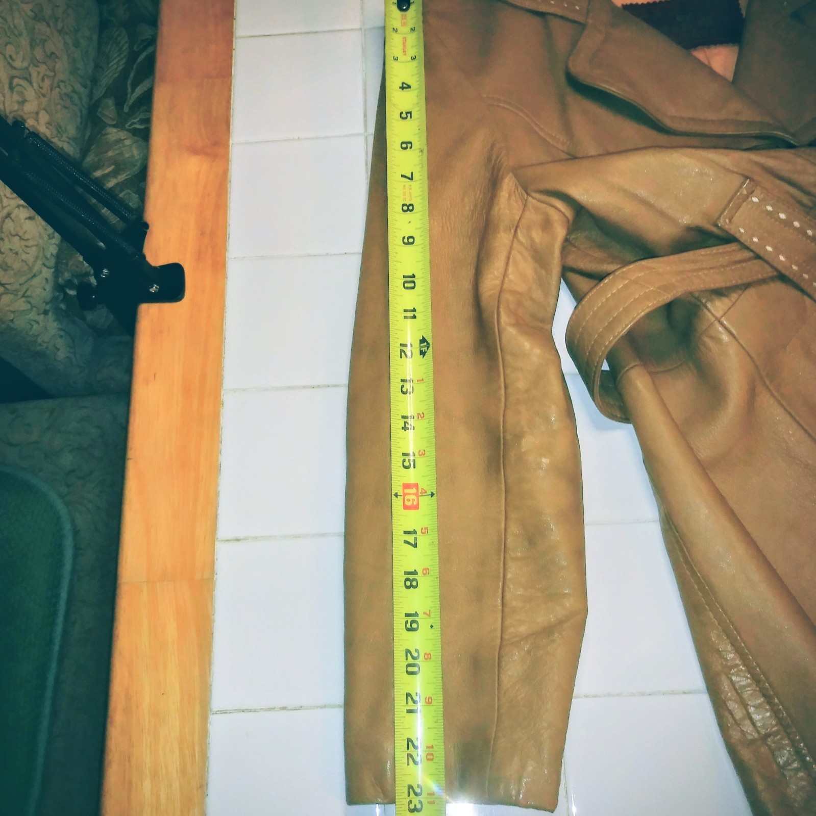 Vintage 24 K Leather By Dan Di Modes Coat Beige Gold size 12 approx