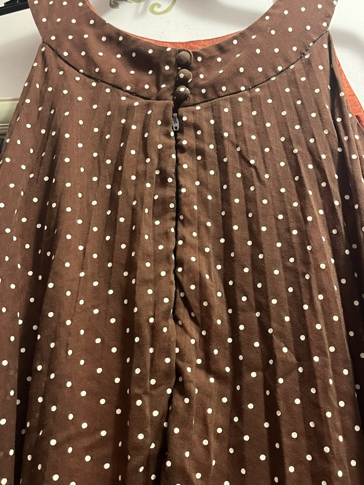Vtg 1960’s Brown With White Polka Dots Pleated Sleeveless A-Line Dress Cut Tag