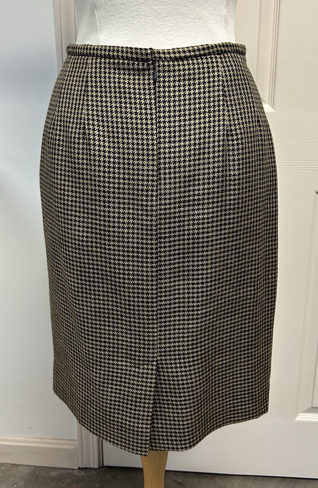 Vtg Pendleton Wool Blend 3-Pc Women’s Suit Blazer, Skirt, Pants Sz-8/6