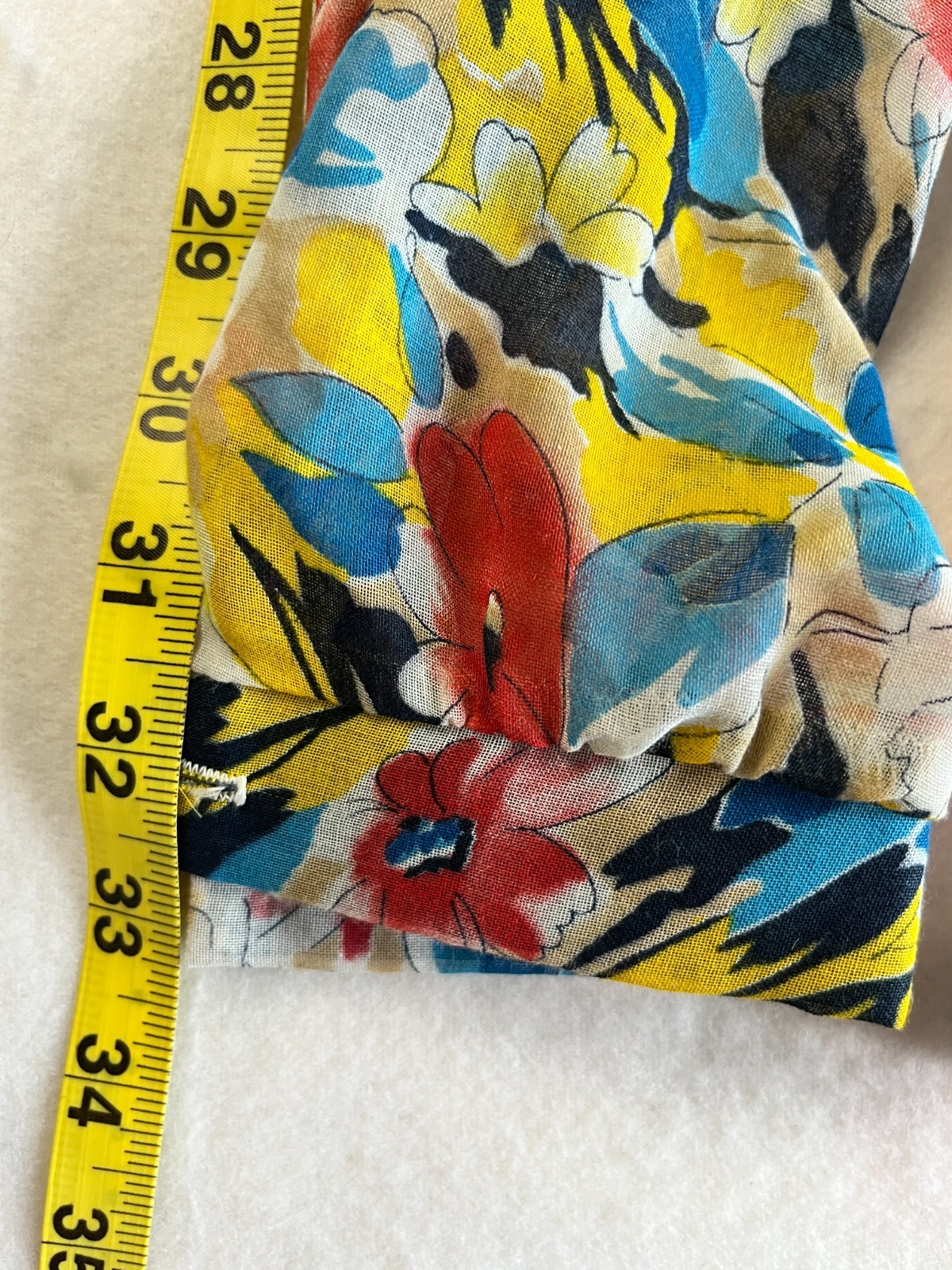 Vintage 80s Watercolor Floral Shirt Womens 12 M Ship’n Shore Lightweight Button