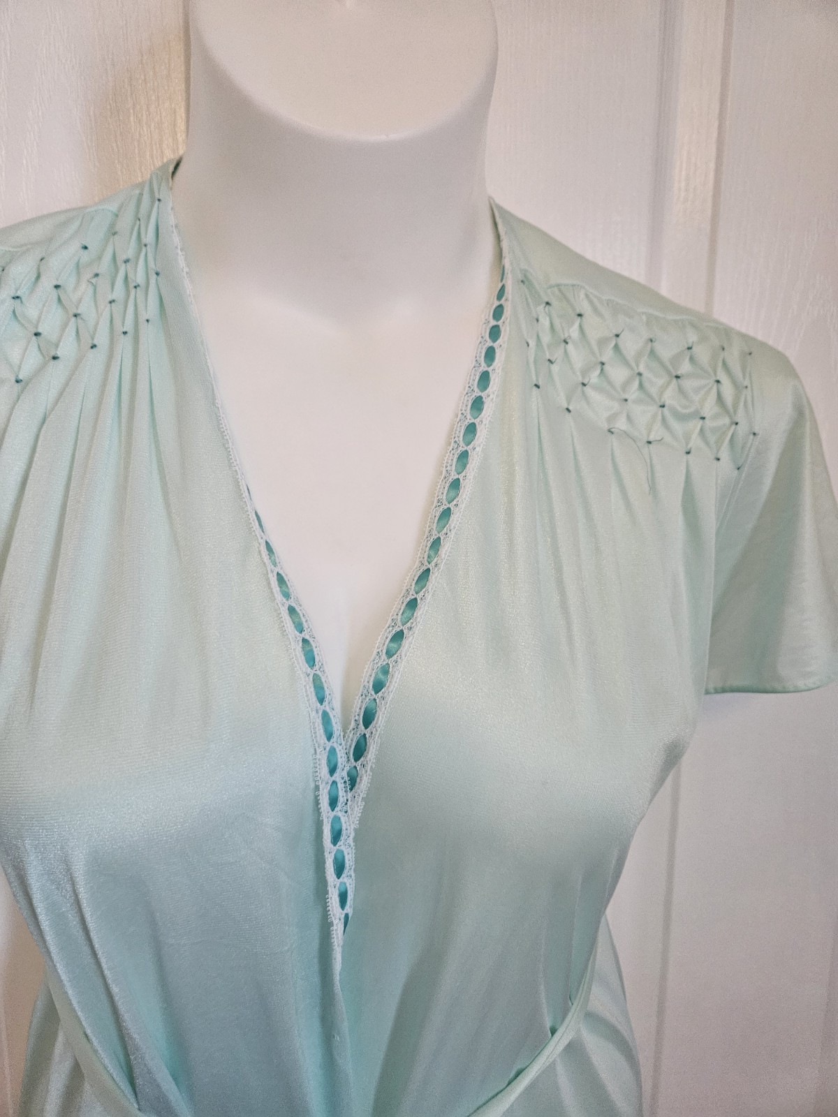 Vintage Robe Size XSMALL green nylon Smocked retro lace Ribbon 50s 60s