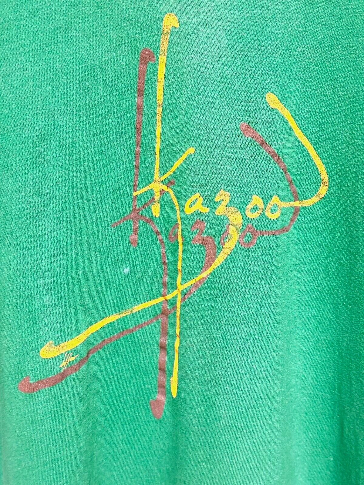 80s Post Modern Graphic Kazoo green vintage t-shirt